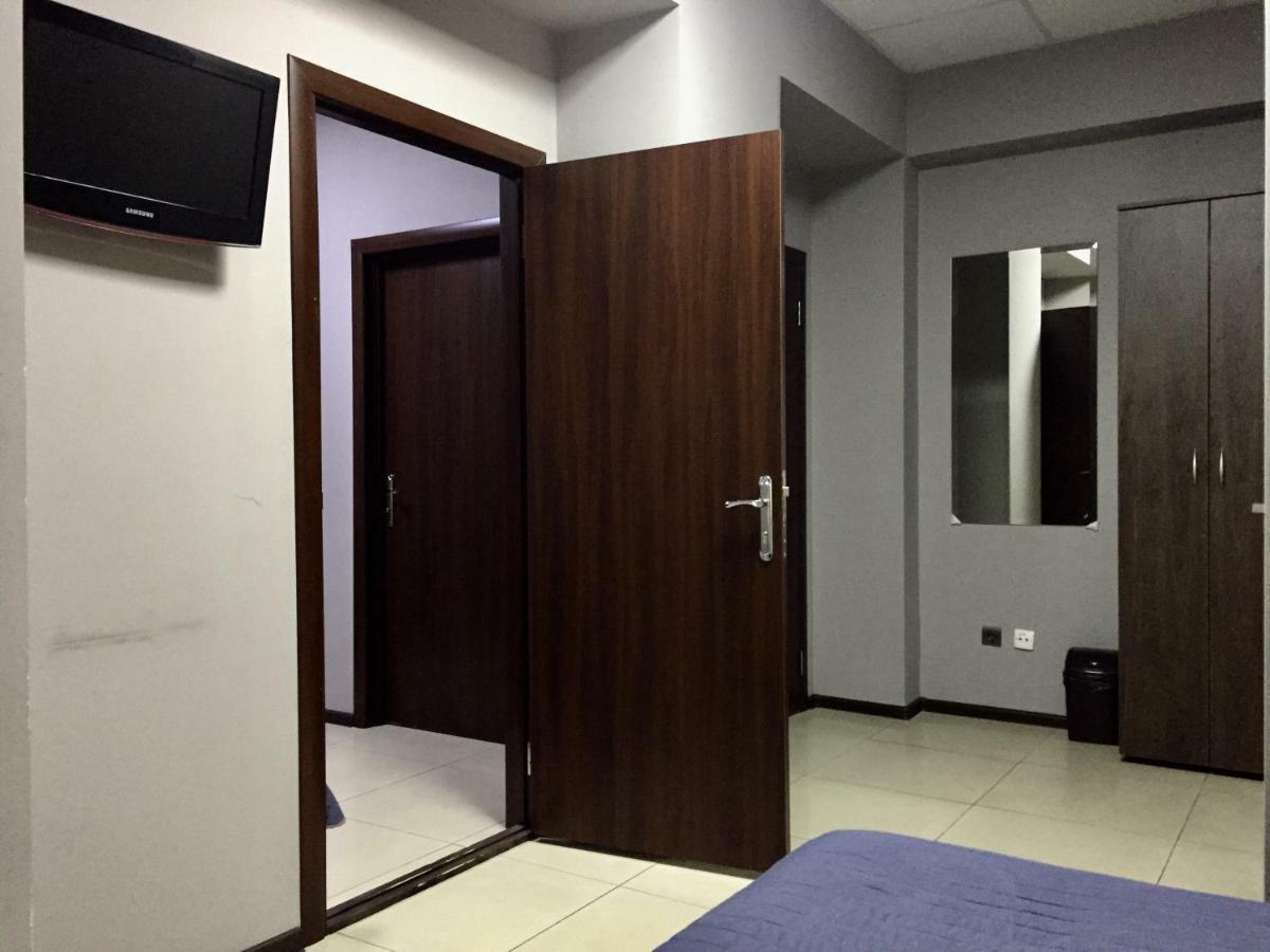 Westend Hotel Киев Экстерьер фото