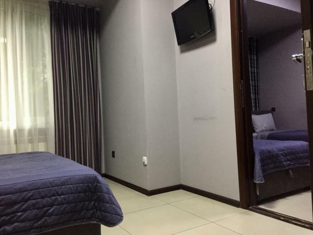 Westend Hotel Киев Экстерьер фото